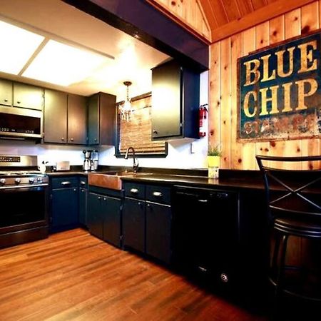 Glimmer Chalet Treetop A-Frame Cabin Lake View Лейк-Эрроухед Экстерьер фото